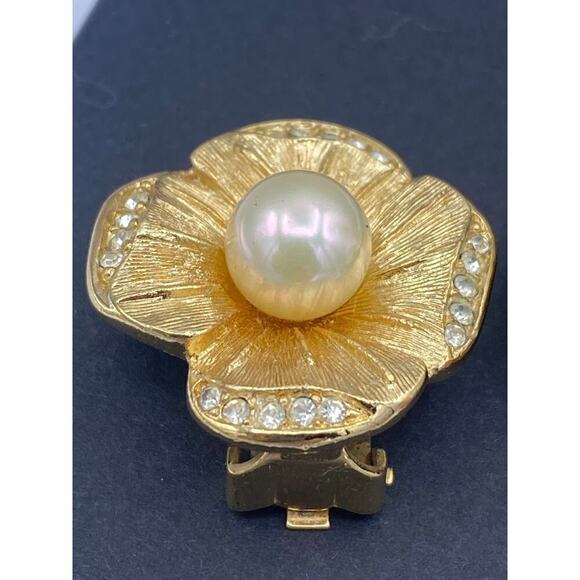 Dior Gold-Tone Flower Clip Earrings with Pearls and Rhinestones - Picture 7 of 8